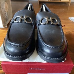 New Ferragamo men shoes